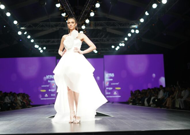 Barcelona Bridal Fashion Week Celebrates 10 Years with Stéphane Rolland’s Stunning Show