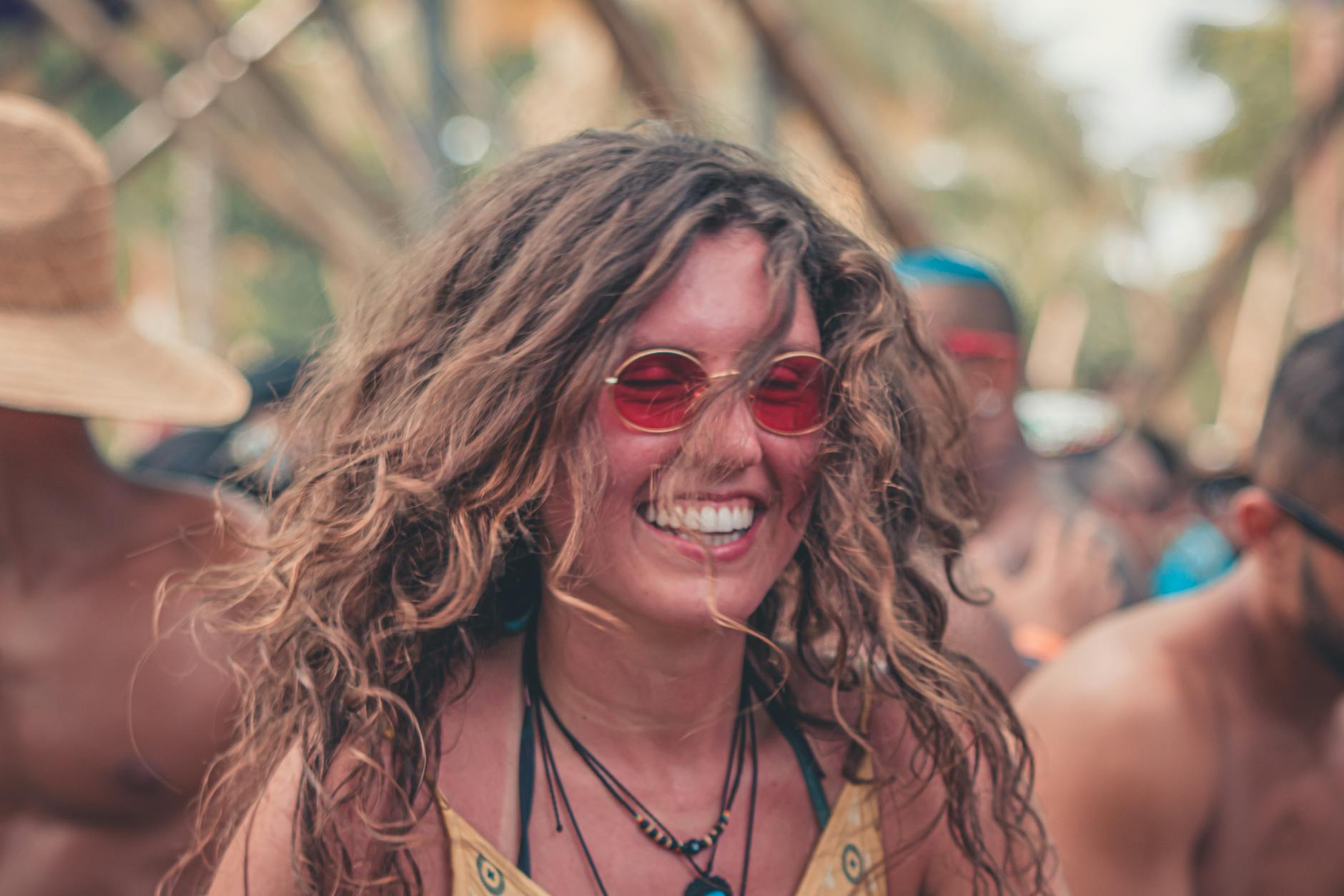 Festival Fashion’s Free-spirited Style: A Nostalgic Look Back at the 1970s