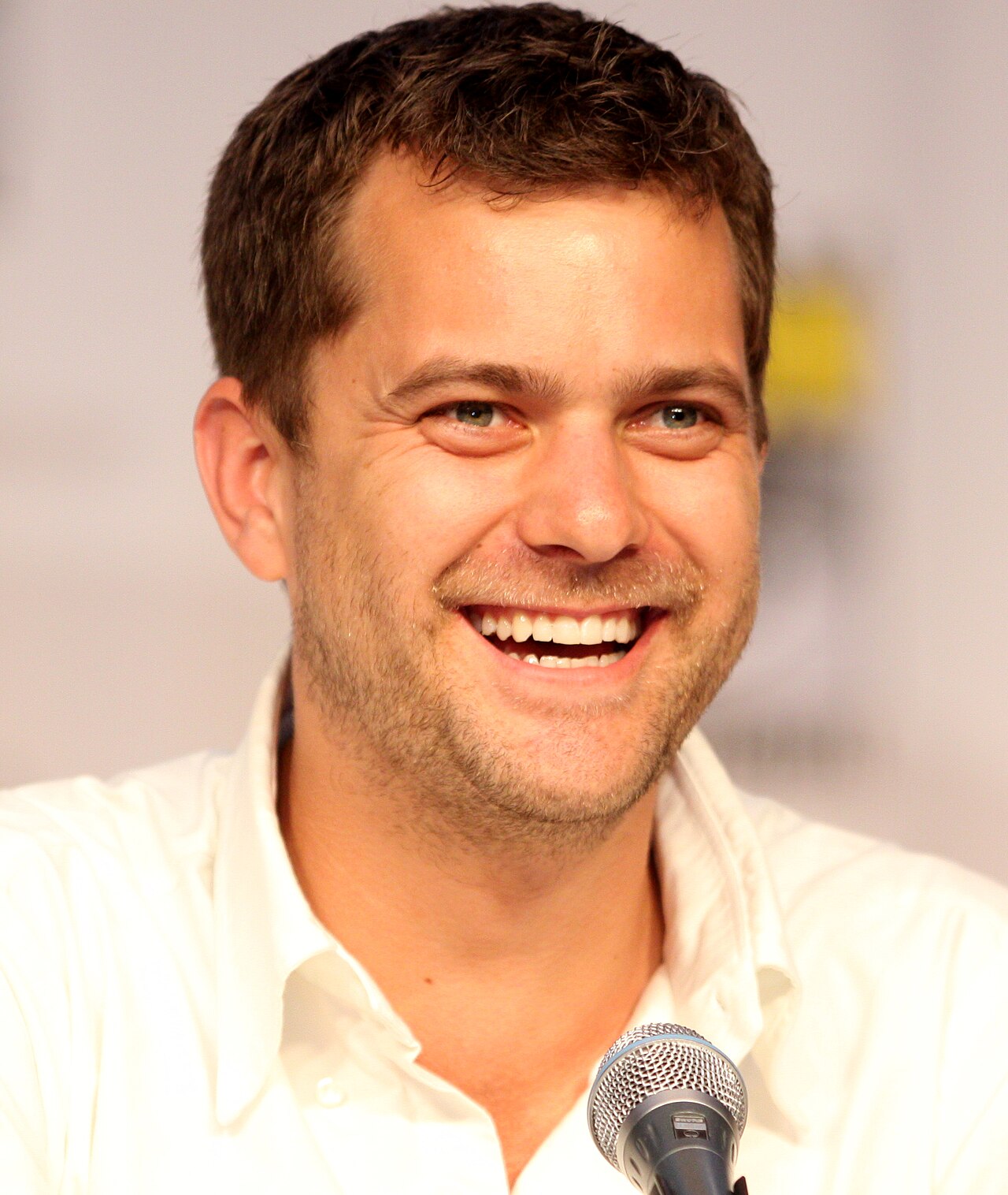 Joshua Jackson Opens Up About Grief Following James Van Der Beek’s Death
