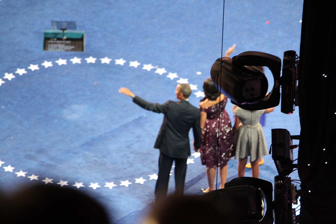 Malia Obama’s Emotional Moment at the Obama Center Opening