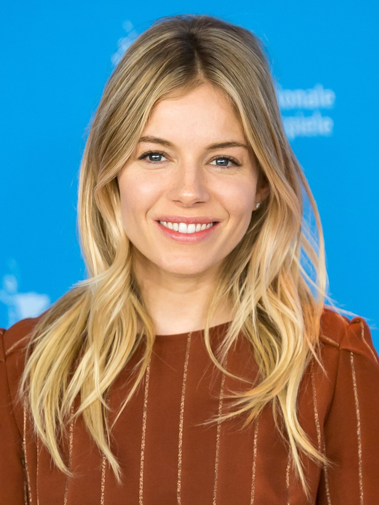 Sienna Miller’s Timeless Engagement Ring: A Nod to ‘Old Money’ Elegance
