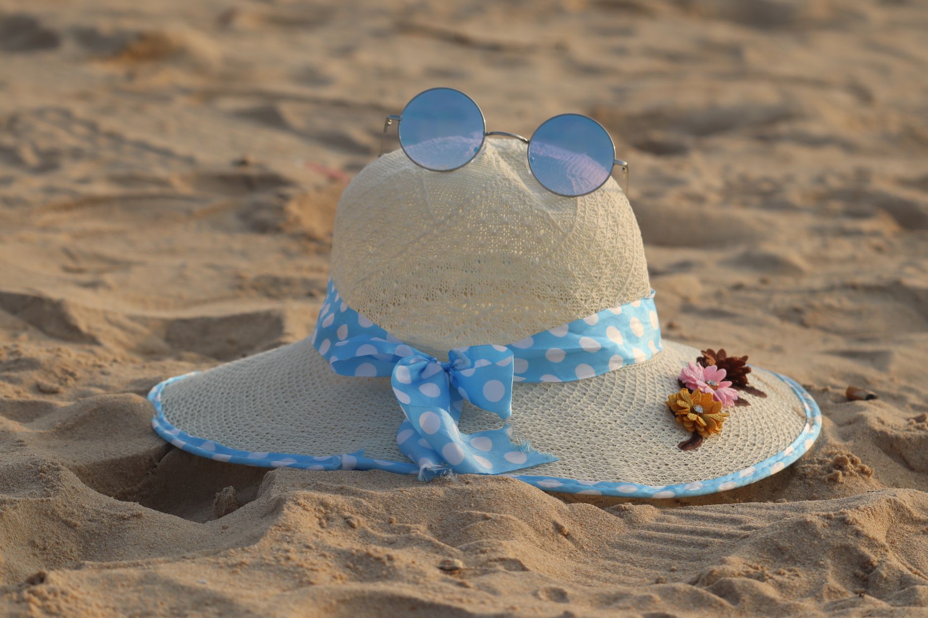 Straw Pillbox Hats Make a Stylish Comeback in Summer Fashion